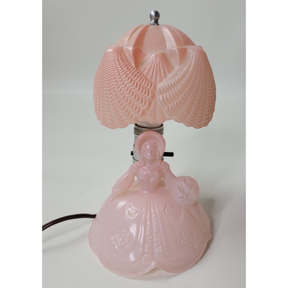 Vintage Pink Satin Glass Southern Belle Boudoir Lamp Seashell Shade L.E. Smith